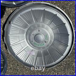 1964 Ford Thunderbird hubcaps Set 4 very rare 15Black/Red Emblem Spinners Nice 1964 Ford Thunderbird hubcaps Set 4 very rare 15Black/Red Emblem Spinners Nice