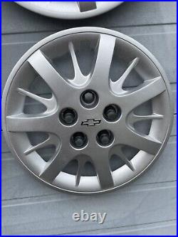 Chevrolet Impala 2000-05 Set 4 Hubcaps Oem 16 Repainted Textured Some Cracks Chevrolet Impala 2000-05 Set 4 Hubcaps Oem 16 Repainted Textured Some Cracks