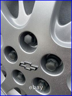 Chevrolet Impala 2000-05 Set 4 Hubcaps Oem 16 Repainted Textured Some Cracks Chevrolet Impala 2000-05 Set 4 Hubcaps Oem 16 Repainted Textured Some Cracks