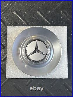 Mercedes-Benz AMG Silver Wheel Hub Center Bolt Cover A2224002800