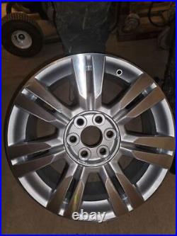 Wheel 18x8 Bright Finish Opt RV1 Fits 10-16 SRX 1235137 Wheel 18x8 Bright Finish Opt RV1 Fits 10-16 SRX 1235137